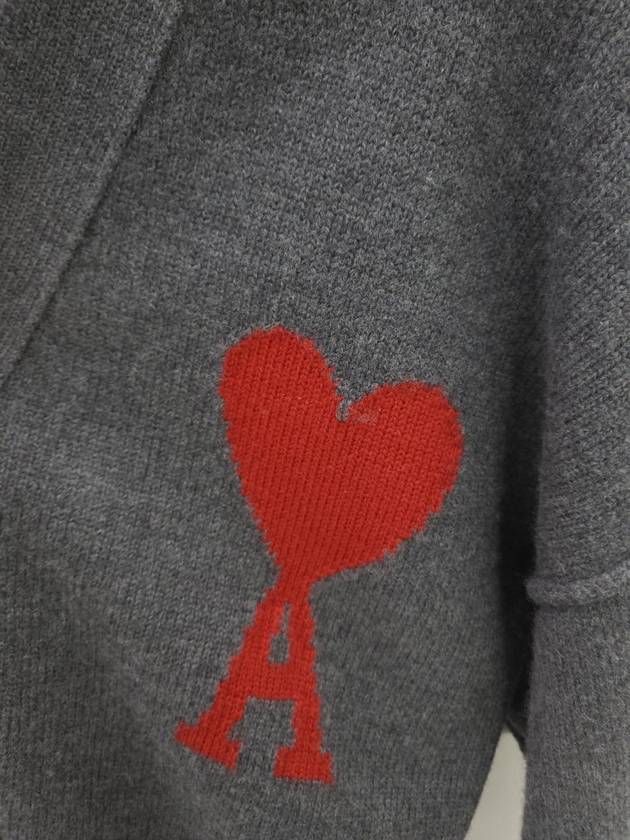 Big heart embroidered logo V neck cardigan L - AMI - BALAAN 3