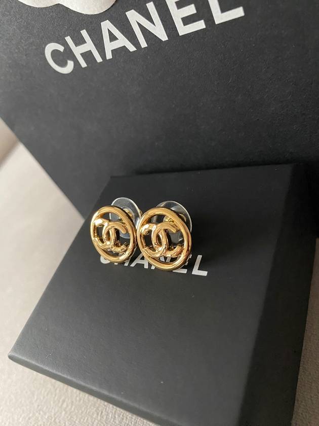 CC Logo Round Stud Earrings Gold - CHANEL - BALAAN 8