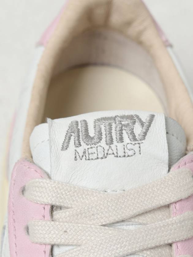 Medalist Low Top Sneakers Pink - AUTRY - BALAAN 5