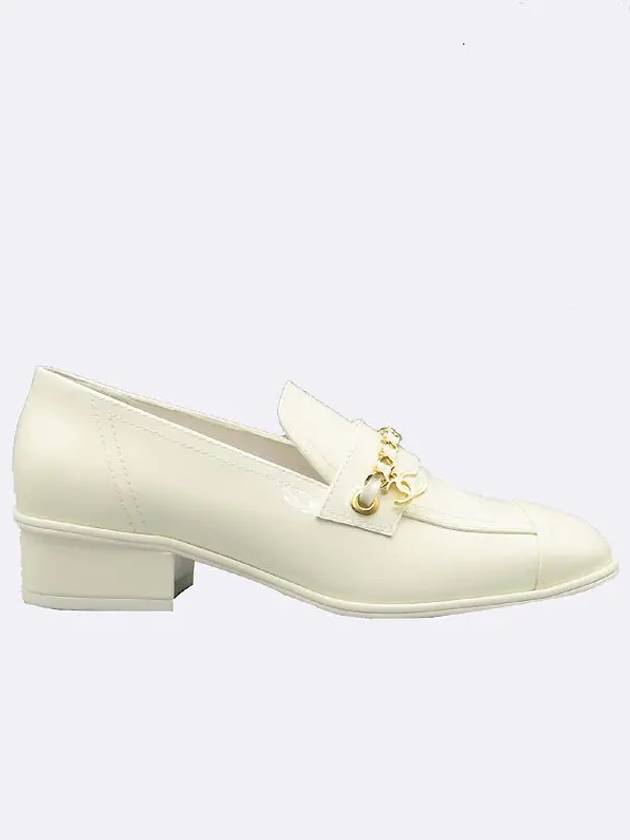 G38559 White patent leather silver COCO logo women s loafers 240MM - CHANEL - BALAAN 4