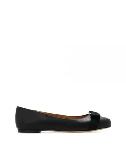 Varina Bow Ballet Flats Black - SALVATORE FERRAGAMO - BALAAN 2