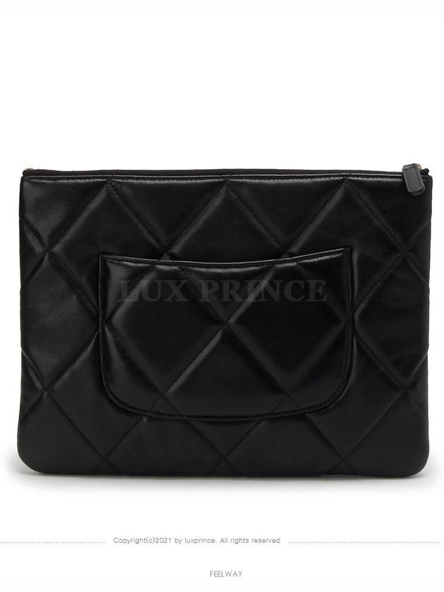 women clutch bag - CHANEL - BALAAN 4