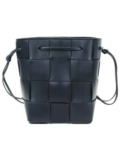 Intrecciato Cassette Small Bucket Bag Black - BOTTEGA VENETA - BALAAN 2