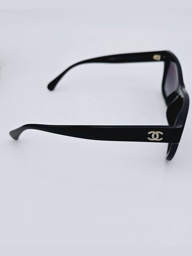 Sunglasses CC Logo Square Black Crystal Gold A71530 - CHANEL - BALAAN 7