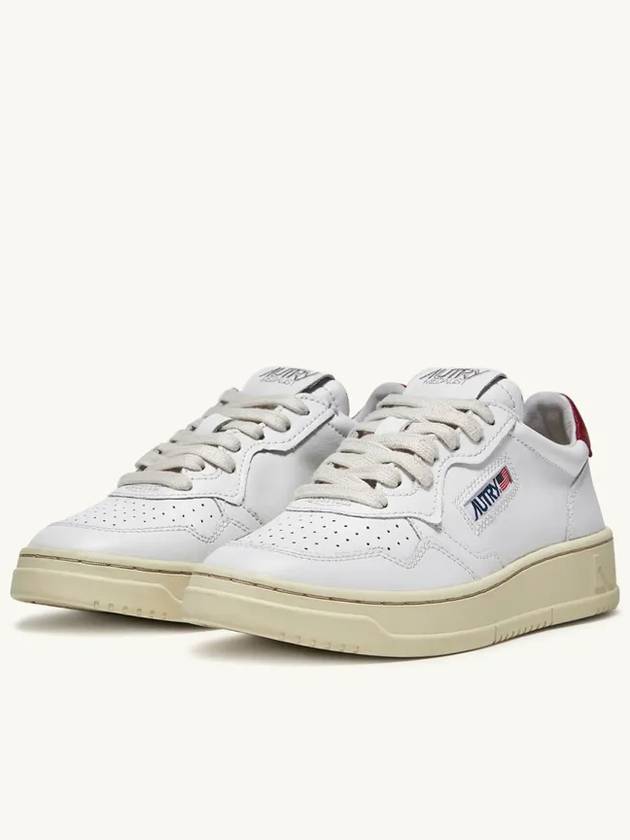 Medalist Red Tab Low Top Sneakers White - AUTRY - BALAAN 4