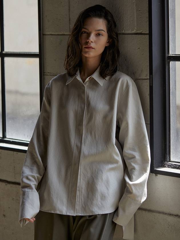 cuffs long shirt ivory - ARIFF - BALAAN 4