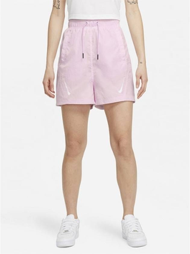 01DD5593695Women’sSwoosh Repel Short PantsPink - NIKE - BALAAN 1