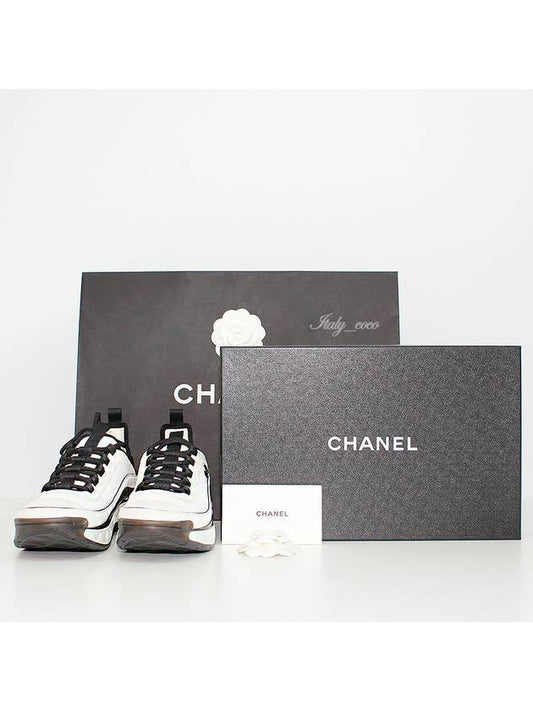 Fabric Suede Calfskin Low-Top Sneakers Dark Grey - CHANEL - BALAAN 2