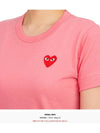 Women's Small Red Heart Wappen Short Sleeve T-Shirt P1 T271 3 Pink - COMME DES GARCONS PLAY - BALAAN 7