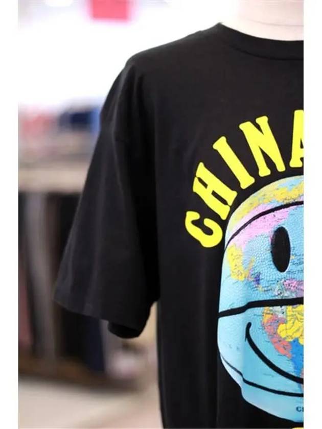 Chinatown Smile Glove Ball T Shirt 1990276 - CHINATOWN MARKET - BALAAN 4