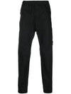 Men's Compass Patch Light Stretch Cotton Canvas Track Pants Black - STONE ISLAND - BALAAN 1