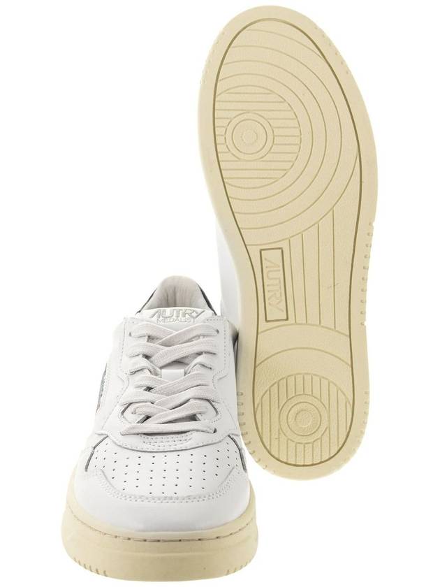 Medalist Low Top Sneakers All White - AUTRY - BALAAN 6