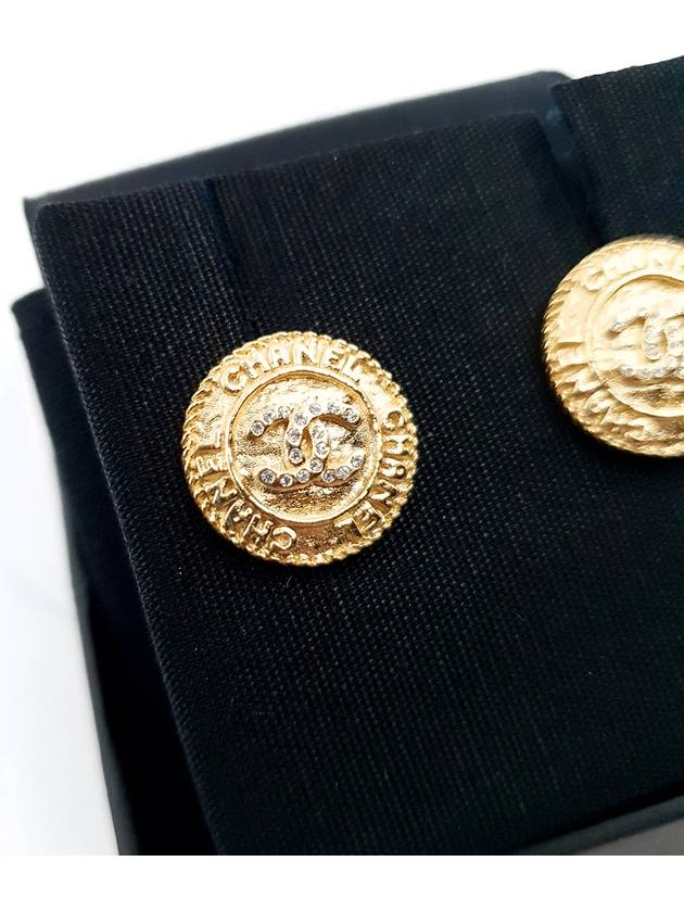 Crystal CC logo crest button gold earrings - CHANEL - BALAAN 2