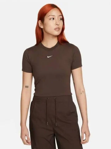 Women s Sportswear Essential Slim Fit Crop T Shirt 237 - NIKE - BALAAN 1