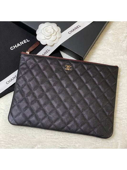 Medium Classic Clutch Bag Caviar Leather & Gold Black - CHANEL - BALAAN 2