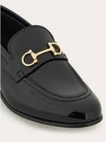 Gancini Ornament Calfskin Loafers Black - SALVATORE FERRAGAMO - BALAAN 2