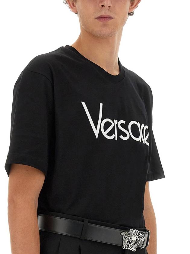 Logo Crewneck Short Sleeve T-Shirt Black - VERSACE - BALAAN 5