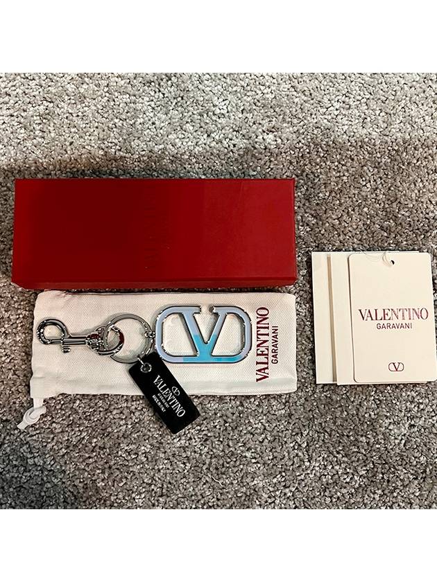 V Logo Signature Key Holder Silver - VALENTINO - BALAAN 3