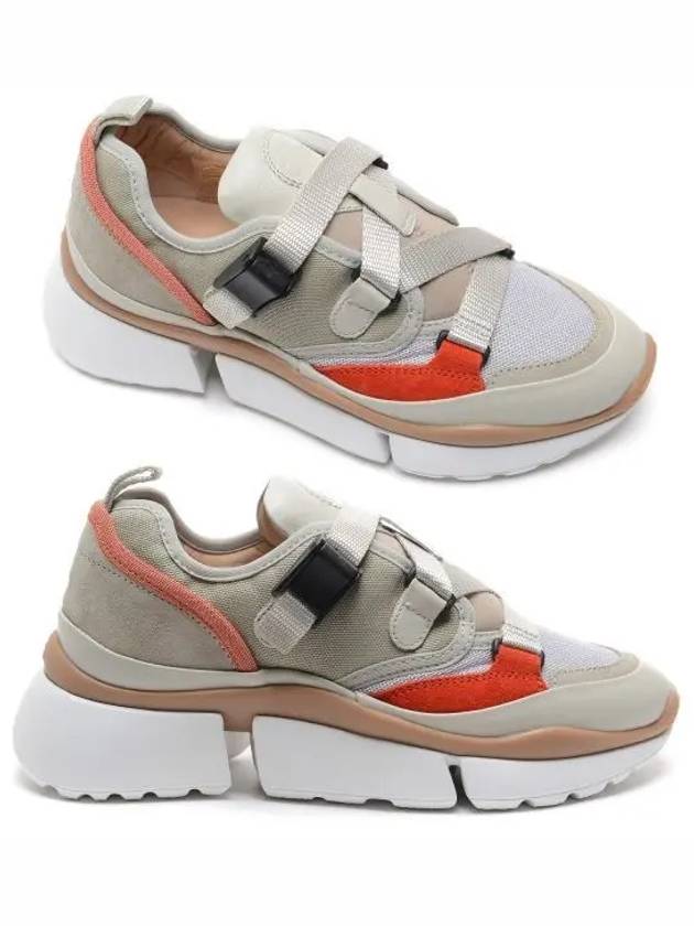 Sony Buckle Strap Low-Top Sneakers Eucalyptus - CHLOE - BALAAN 2