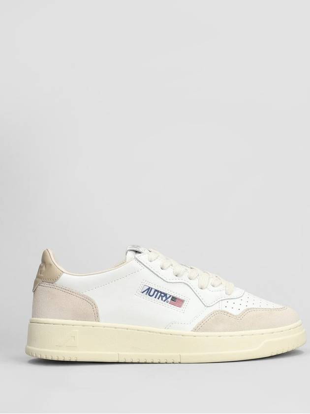 Women's Medalist Leather Low Top Sneakers White Beige - AUTRY - BALAAN 2