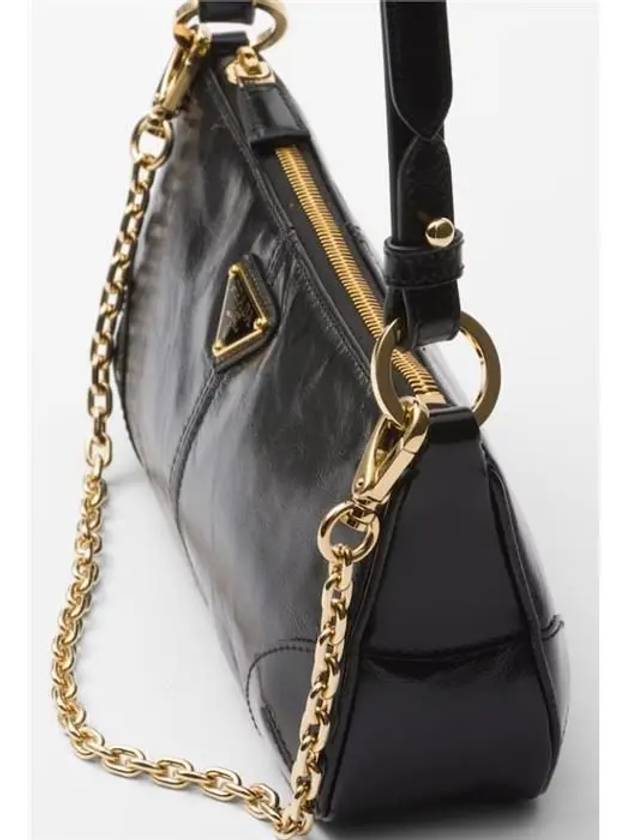 Re-Edition 2002 Medium Leather Shoulder Bag Black - PRADA - BALAAN 7