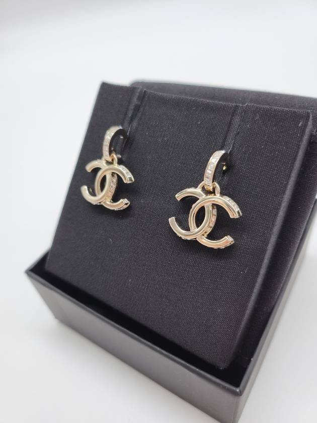 CC Logo Drop Earrings Gold - CHANEL - BALAAN 4