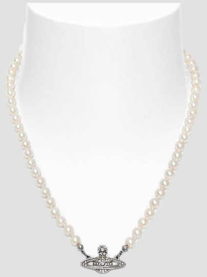 Mini Bas Relief Pearl Necklace Platinum Cream Pearl Crystal - VIVIENNE WESTWOOD - BALAAN 2