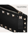 Rockstud Zipper Leather Card Wallet Black - VALENTINO - BALAAN 7