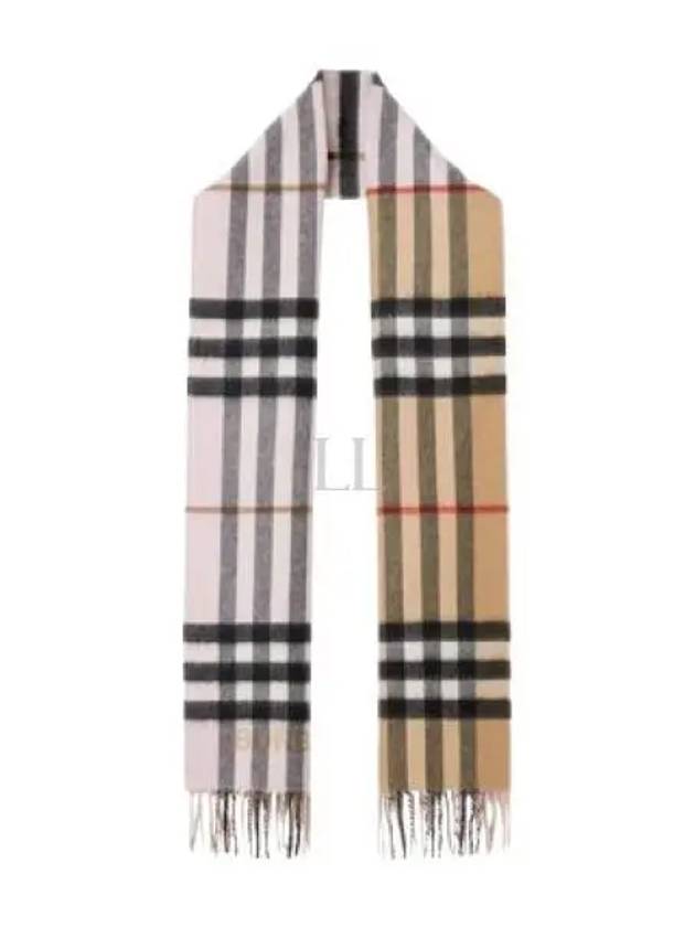 Contrast Check Cashmere Muffler - BURBERRY - BALAAN 2