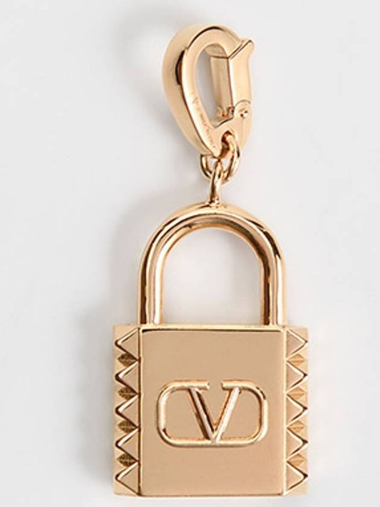 1Y2J0P90 V Lock Pendant Charm Gold MET CS4 - VALENTINO - BALAAN 2