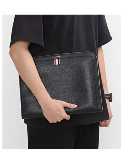 Three Stripes Tab Pebble Document Folio Clutch Bag Black - THOM BROWNE - BALAAN 2