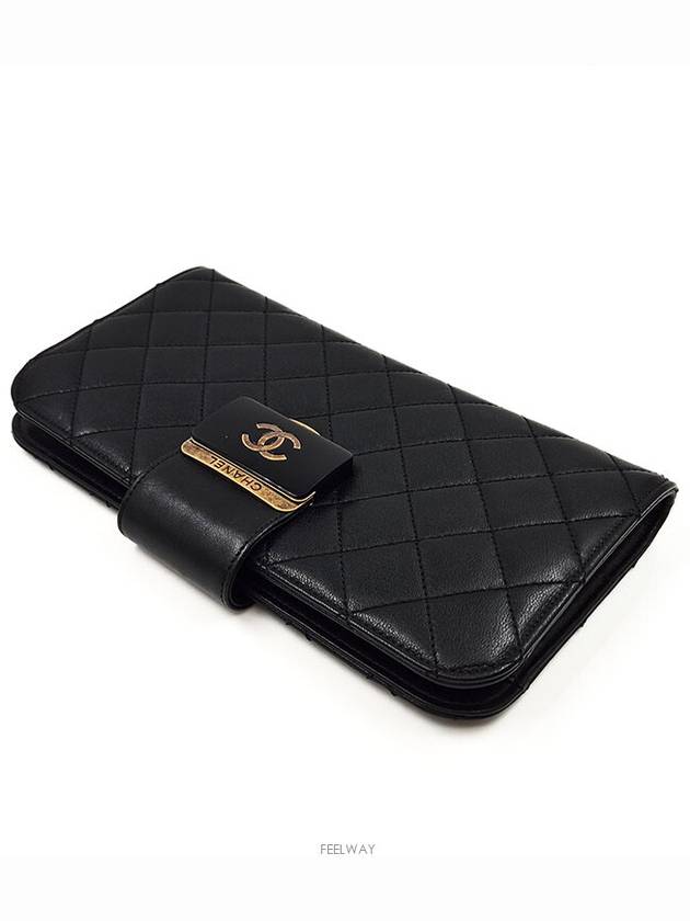 women clutch bag - CHANEL - BALAAN 4