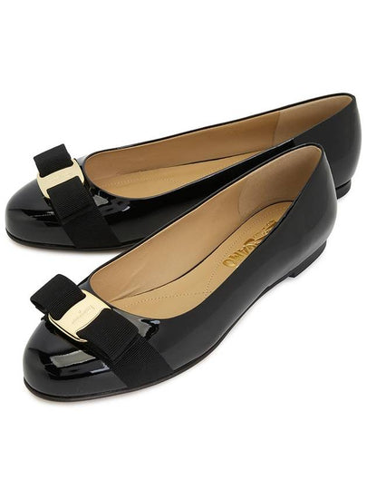 Women’s Varina Bellet Flats Black - SALVATORE FERRAGAMO - BALAAN 2