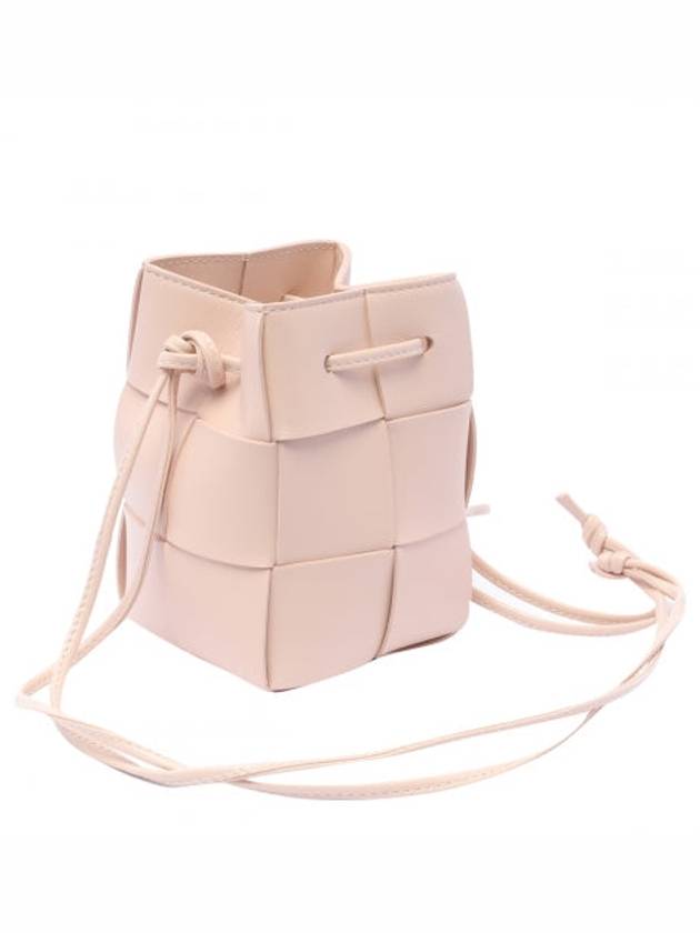 Intrecciato Cassette Small Bucket Bag Pink - BOTTEGA VENETA - BALAAN 3