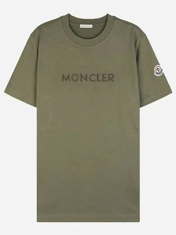 8C00034 89AJS 823 Men s Logo Patch Short Sleeve T Shirt Olive Green 1064770 - MONCLER - BALAAN 1