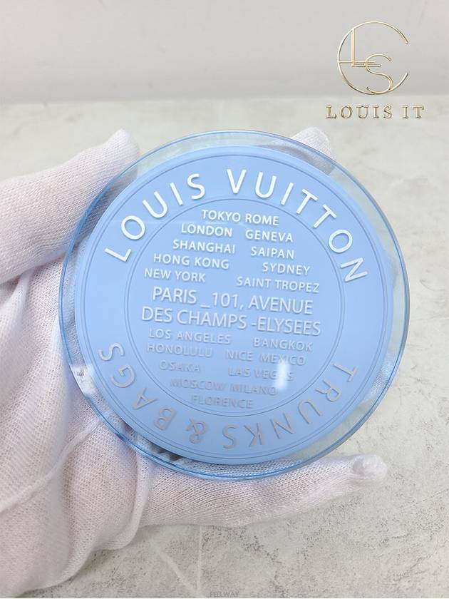 female guitar - LOUIS VUITTON - BALAAN 4