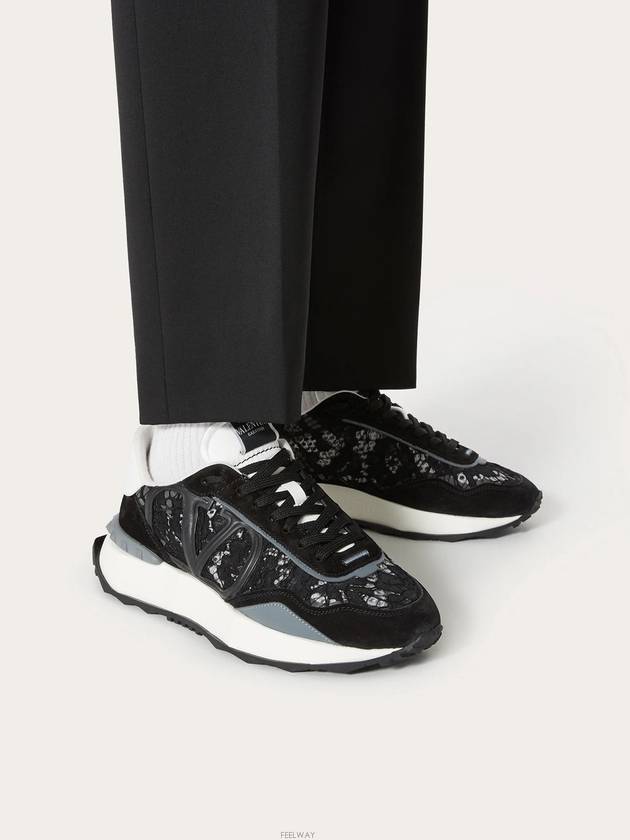 V Logo Signature Lace Runner Low Top Sneakers Black - VALENTINO - BALAAN 8