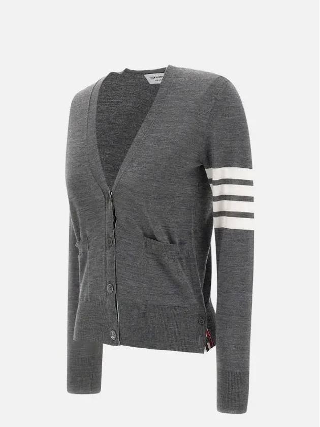 Sustainable Fine Merino Wool 4-Bar Relaxed Fit V-Neck Cardigan Medium Grey - THOM BROWNE - BALAAN 4