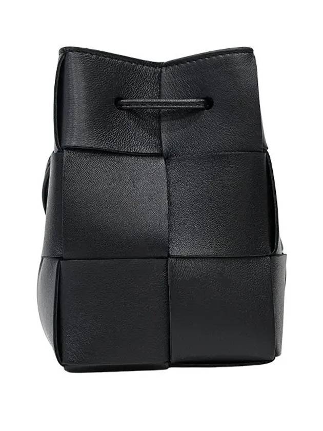 Intrecciato Cassette Small Bucket Bag Black - BOTTEGA VENETA - BALAAN 2