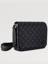 District PM Messenger Bag Black - LOUIS VUITTON - BALAAN 2