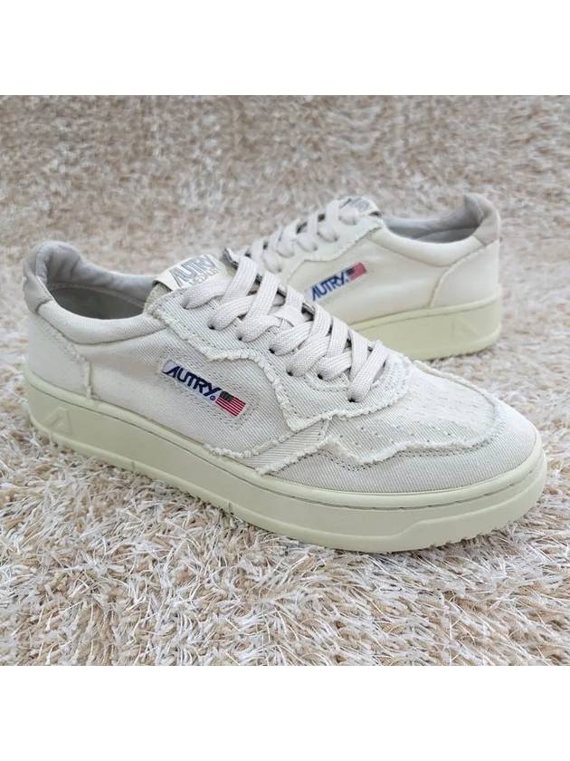 Men's Medalist Denim Low Top Sneakers Ivory - AUTRY - BALAAN 2