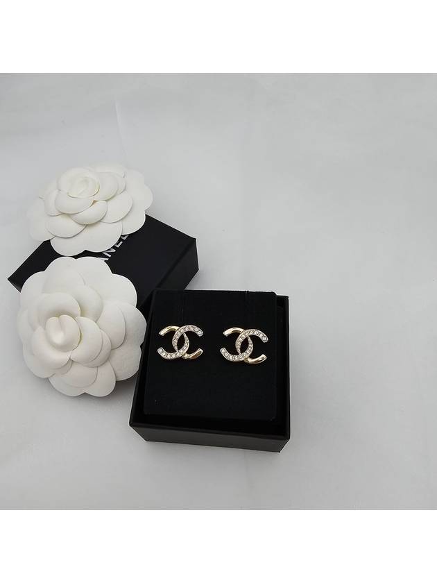 CC Logo Metal Earrings Gold - CHANEL - BALAAN 4