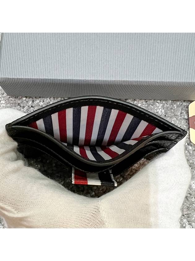 Debossed 4 Bar Pebble Grain Card Wallet Black - THOM BROWNE - BALAAN 6