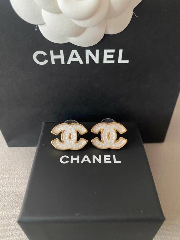 CC Logo EarringsStud White EarringsABD564 - CHANEL - BALAAN 5