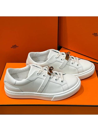 Women's Sneakers Calfskin Rose Gold Kelly Buckle White - HERMES - BALAAN 1