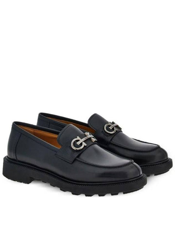 Gancini Ornament Leather Loafer Black - SALVATORE FERRAGAMO - BALAAN 1