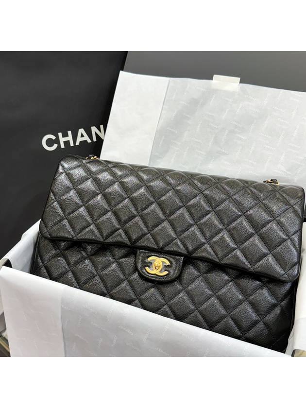 Women s Classic Caviar Skin Travel Bag Black Gold Plated - CHANEL - BALAAN 2