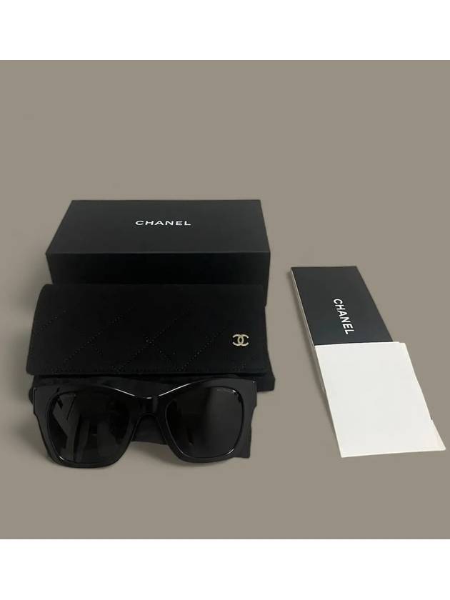 Eyewear Heart Logo Square Sunglasses Black - CHANEL - BALAAN 4