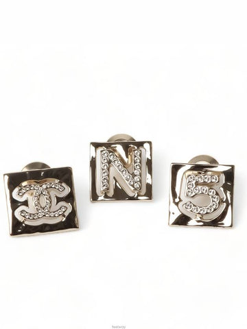 Women Brooches Pins - CHANEL - BALAAN 1