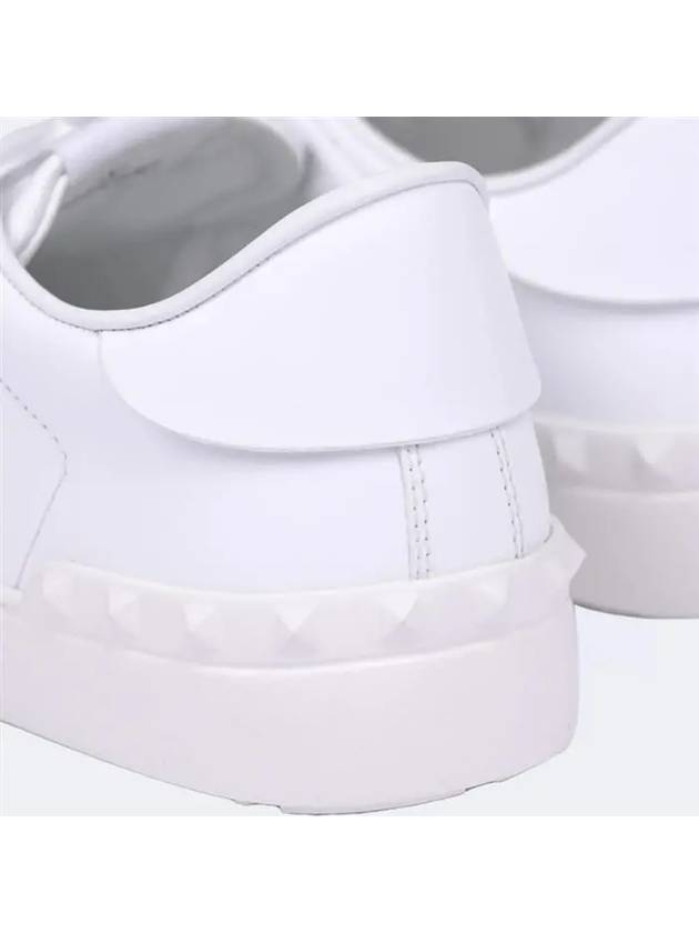 Rockstud Untitled Low Top Sneakers White - VALENTINO - BALAAN.